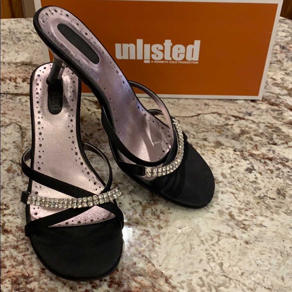 Unlisted Bling It On black 3” heel - size 9